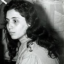 http://algerianreview.files.wordpress.com/2009/12/young-bouhired.jpg